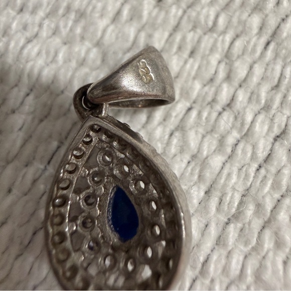 925 Sterling Silver Pendant - Picture 5 of 5
